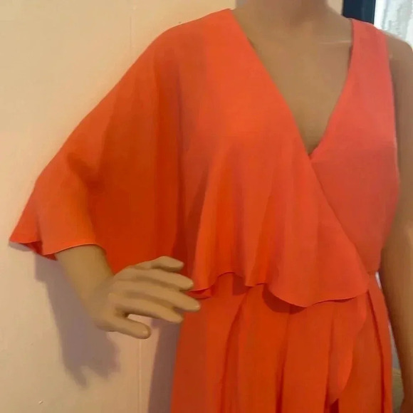 Elliatt coral asymmetrical wrap dress size M - Picture 6 of 16